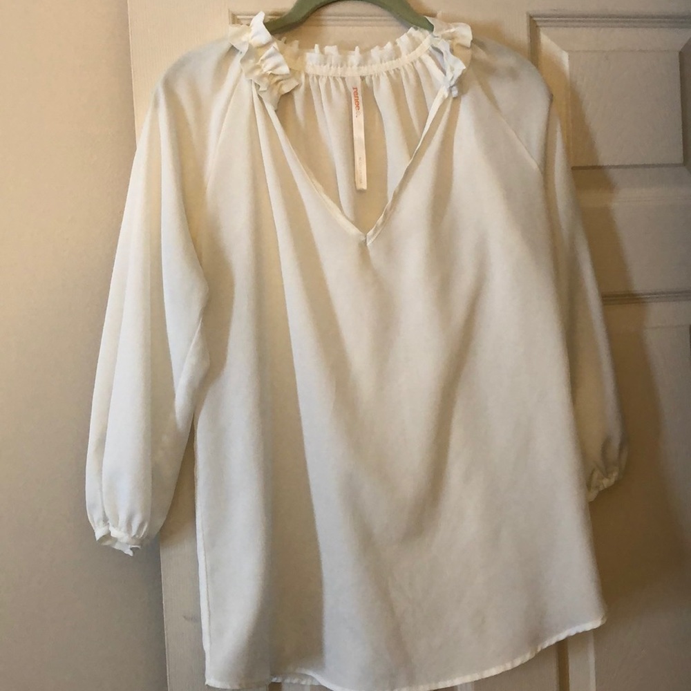 I no longer wear this blouse.